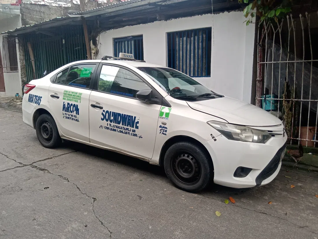 Grab (GrabCar / GrabTaxi), Manila