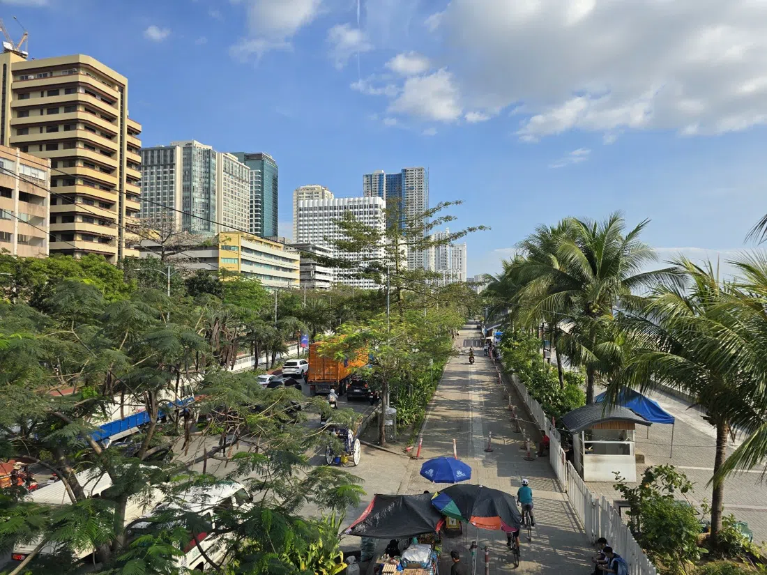 Manila Baywalk (Roxas Boulevard Promenade), Manila