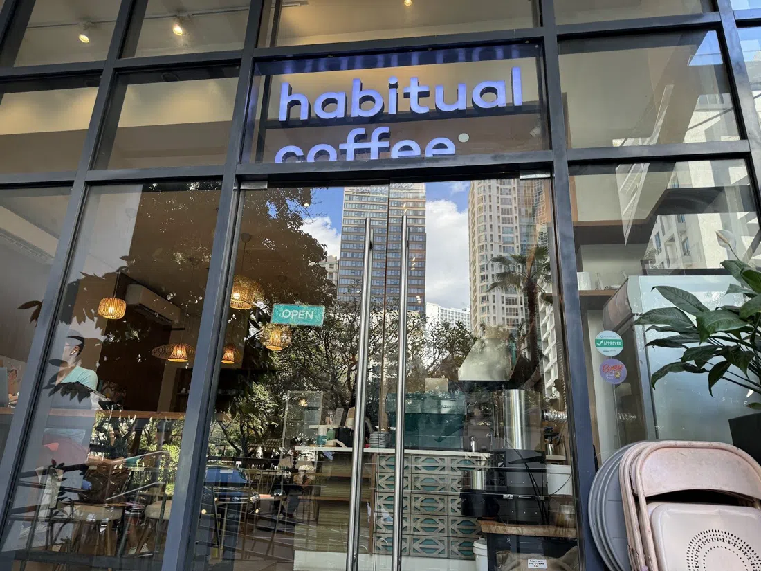Habitual Coffee, Manila