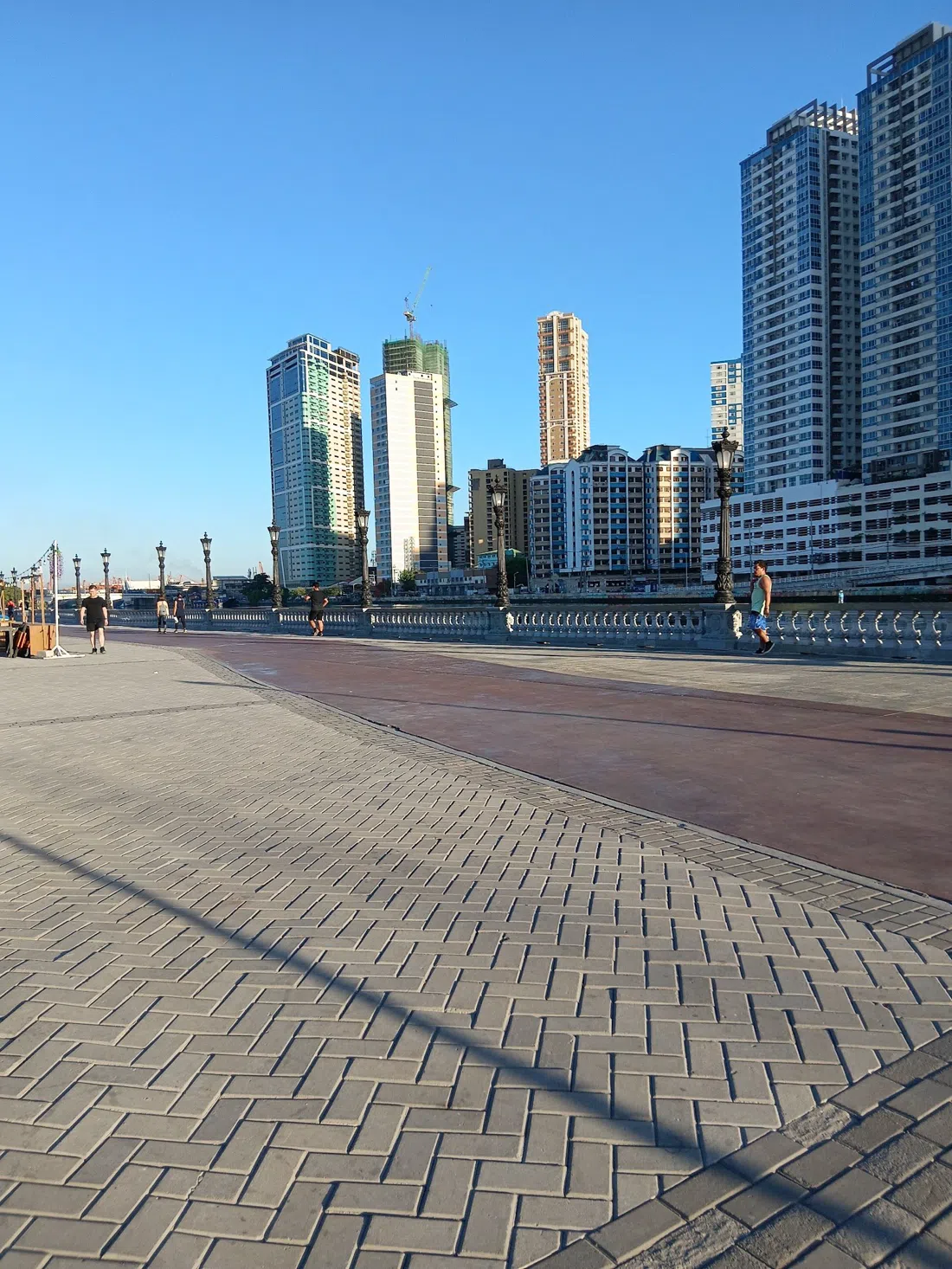 Pasig River Esplanade, Manila