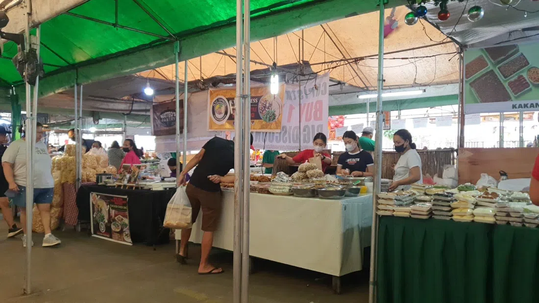 SIDCOR周日市集(Eton Centris),马尼拉