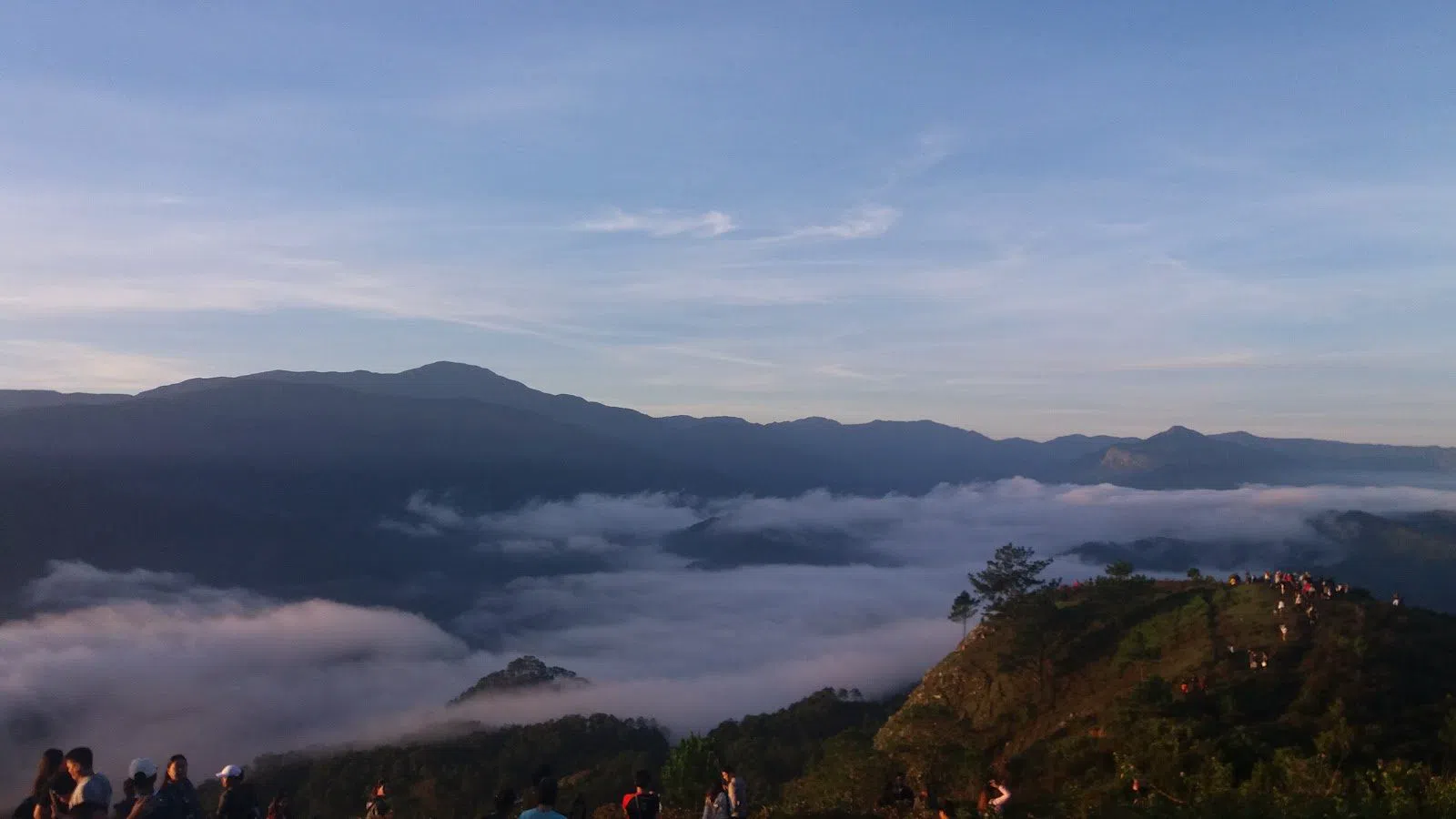 Marlboro Hills (Kamanbaneng Peak), Manila